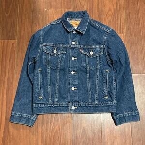 Vintage 90s Levi's Blue Denim Trucker Jacket Size Women's Medium